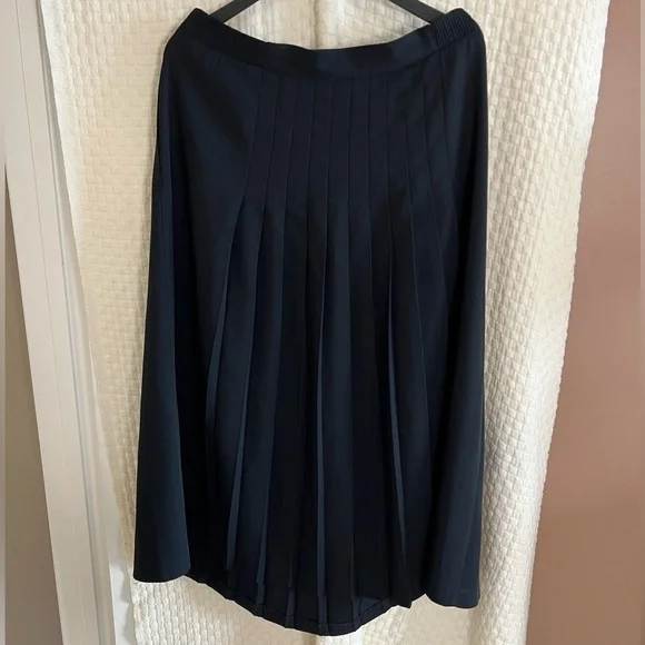 Vintage Antels MXM Elegant Black Pleated Skirt - Picture 2 of 4